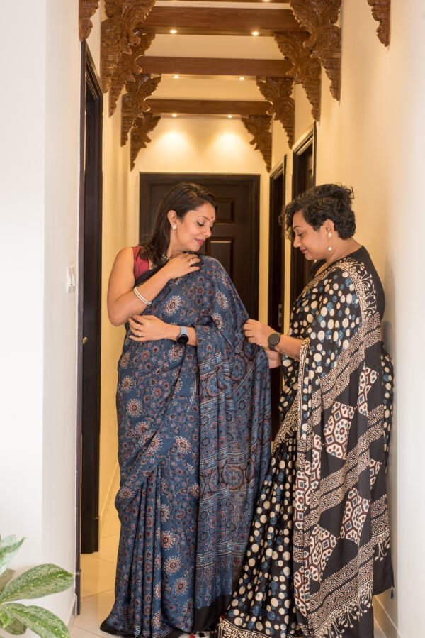AJRAKH MODAL SILK Blue - Image 4